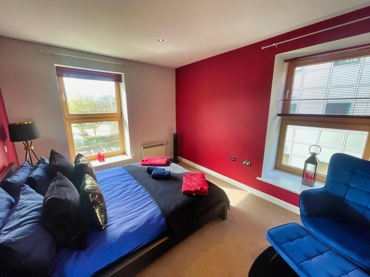 Historic Clock Tower Apartment With Rooftop Terrace And Free Secure Parking シェフィールド エクステリア 写真
