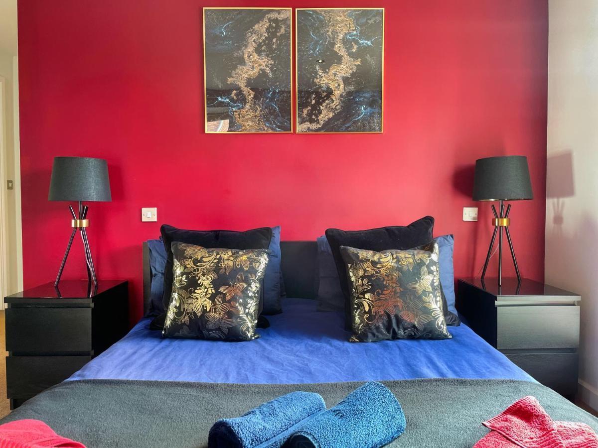 Historic Clock Tower Apartment With Rooftop Terrace And Free Secure Parking シェフィールド エクステリア 写真